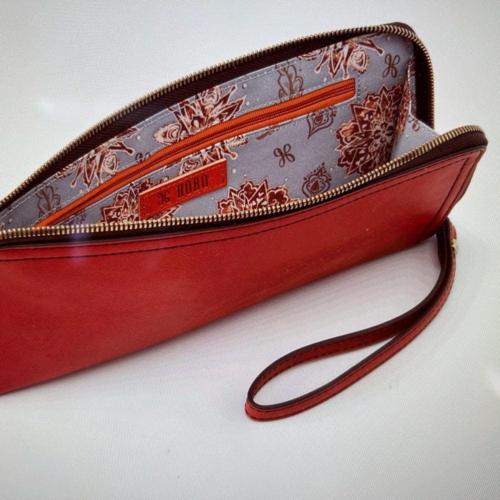 NWT Hobo Rove Zipper Wallet Wristlet - Picture 2 of 5